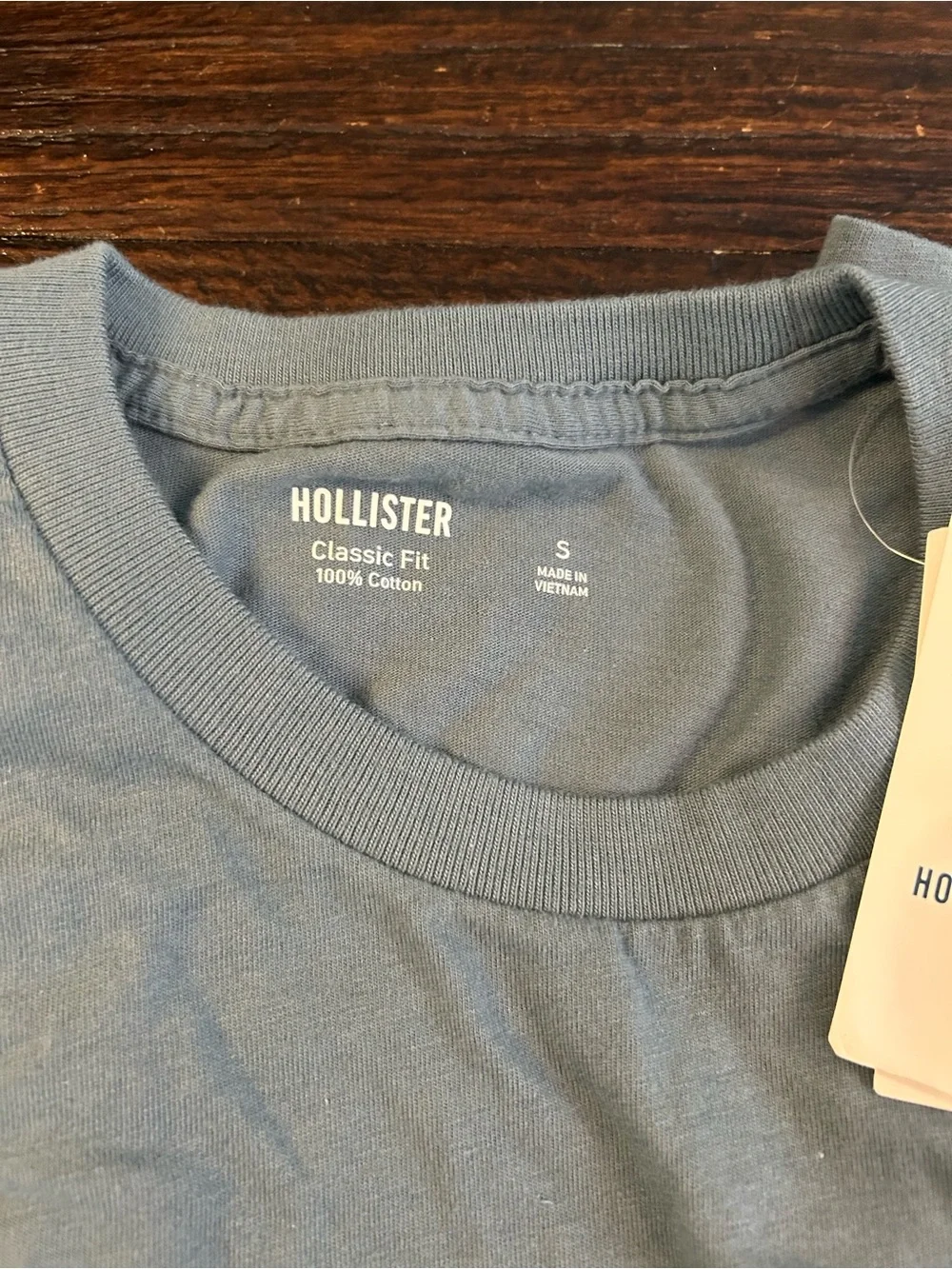 NWT Hollister Classic Fit Basic Crew Neck T-Shirt - Gray Blue - Picture 3 of 4